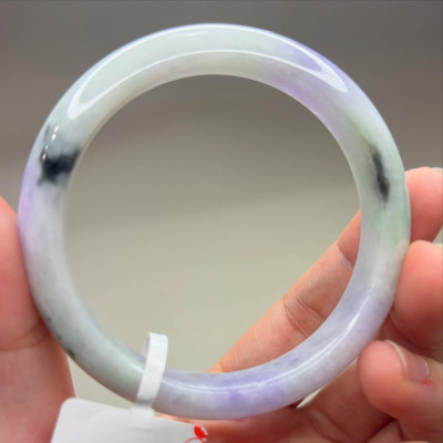 色濃飄綠春彩緬甸翡翠手鐲